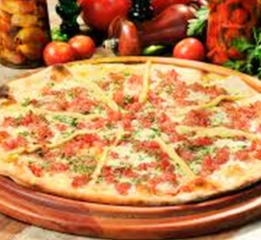 Image da receita: Pizza de linguiça Blumenau